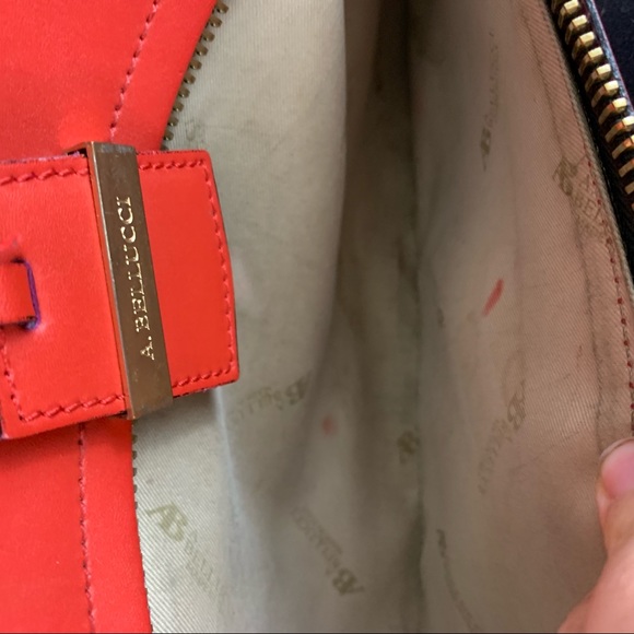 A Bellucci Leather handbag Red Made In Italy - Picture 3 of 8